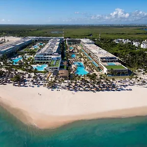 https://serenade-all-suites-adults-only-resort.comcaribbean.com