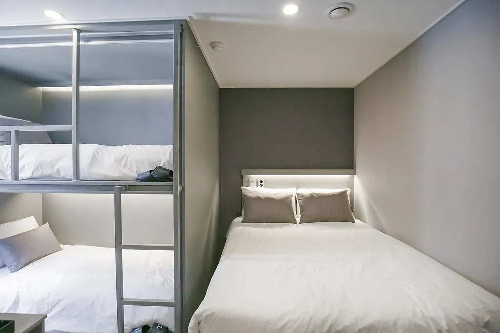Philstay Myeongdong Station Seul